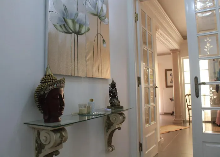 ゲストハウス Pombinha *